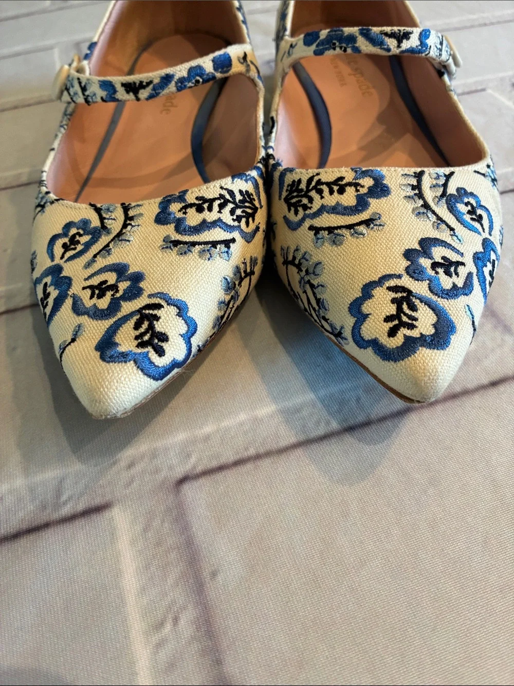 🎉NEW LISTING!🎉kate spade Cream and Blue Floral Mary Jane Flats
